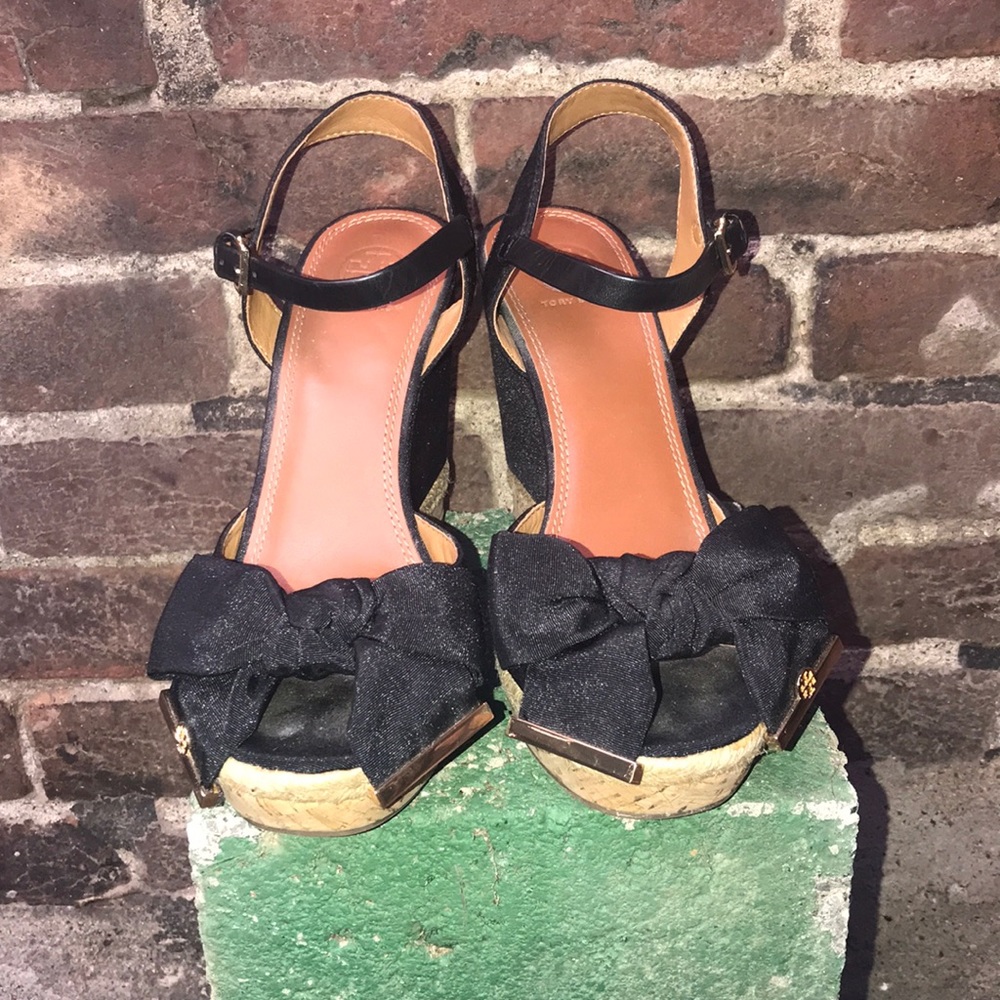 Tory Burch Wedge Bow Sandals, Size US 8